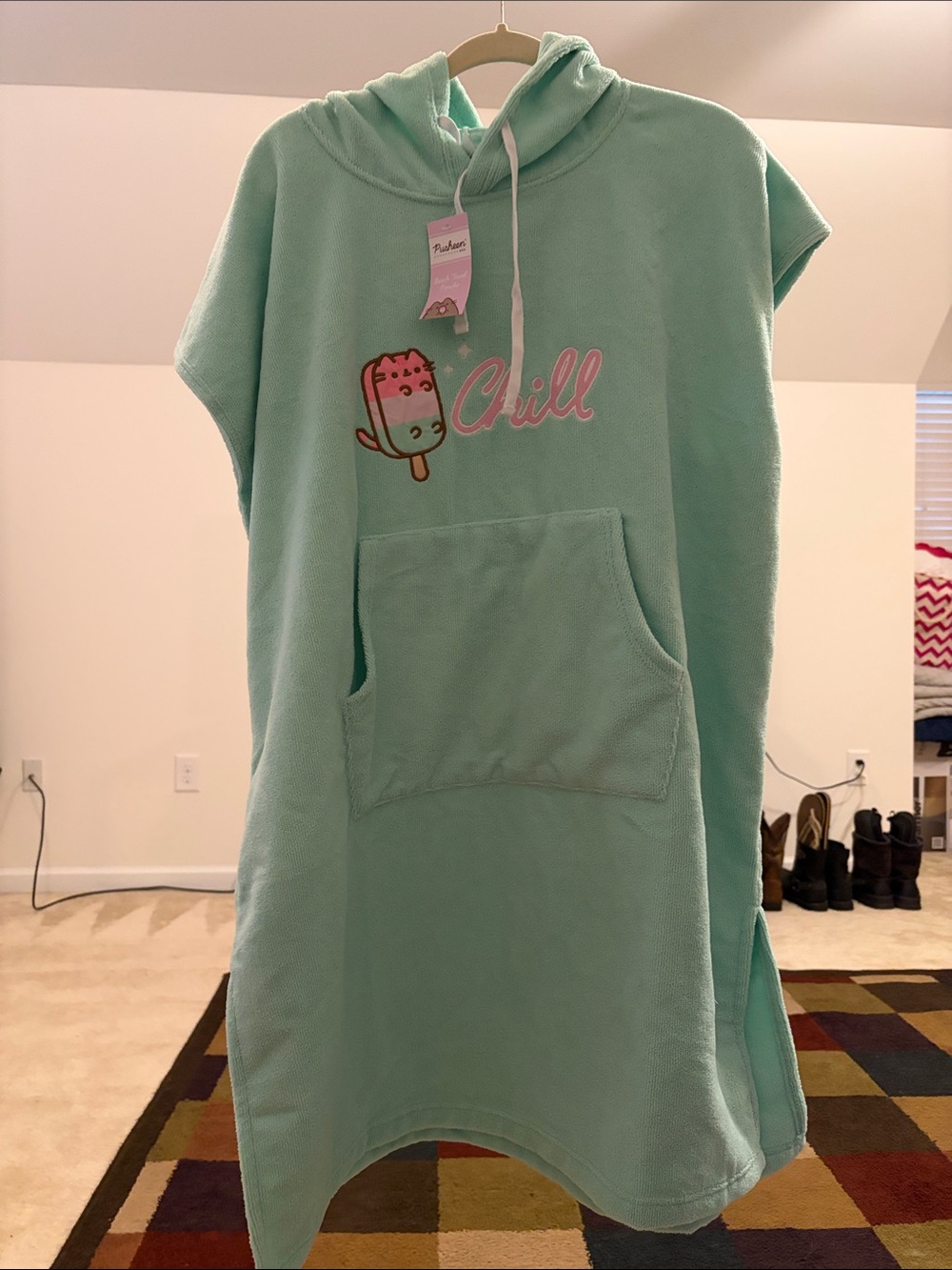 Never worn Pusheen Mint Green 'Chill' Hooded Poncho